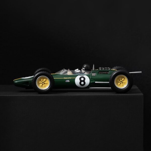 Легендарный комплект автомобилей Lotus F1 с фигурками гонщиков — изображение 5