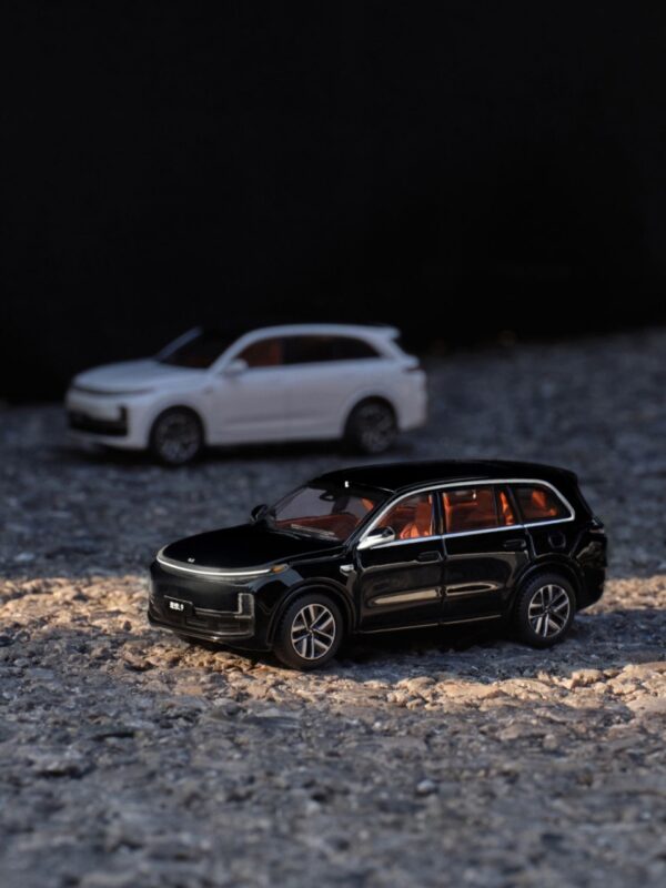 Подарочный набор масштабных моделей 1:64 Lixiang — изображение 5