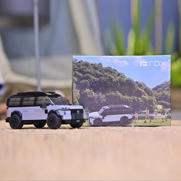 Модель автомобиля конструктор 1:24 ROX — изображение 2