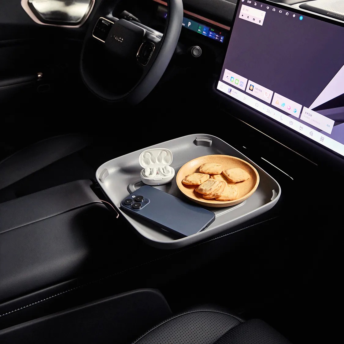 Автомобильный вращающийся столик Lynk&Co 4 Автомобильный вращающийся столик Lynk&Co — изображение 4