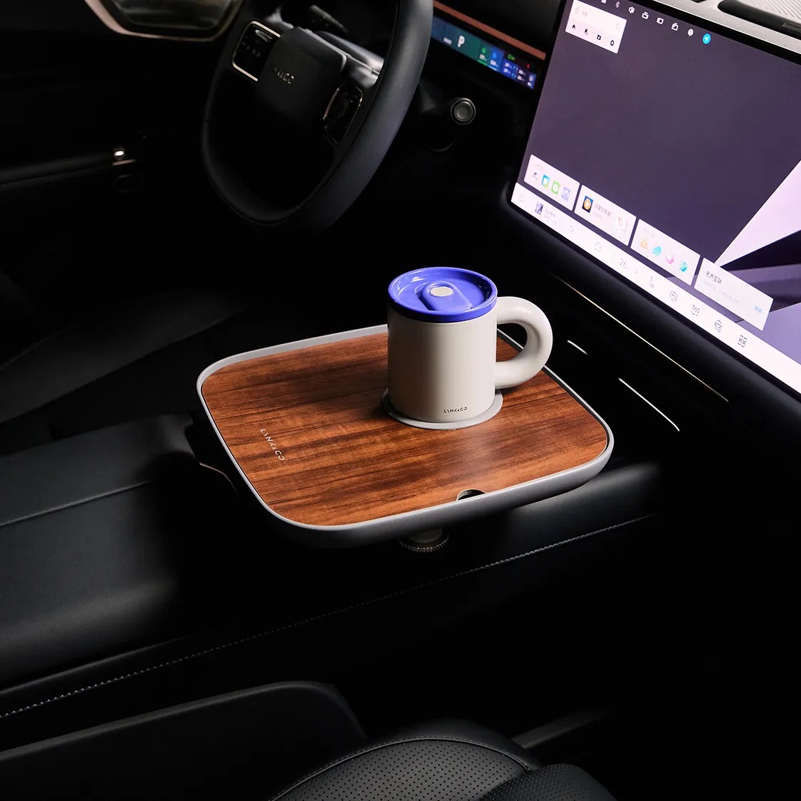 Автомобильный вращающийся столик Lynk&Co 5 Автомобильный вращающийся столик Lynk&Co — изображение 5