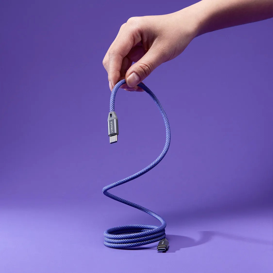 Магнитный кабель быстрой зарядки Lynk&Co 5 Магнитный кабель быстрой зарядки Lynk&Co — изображение 5