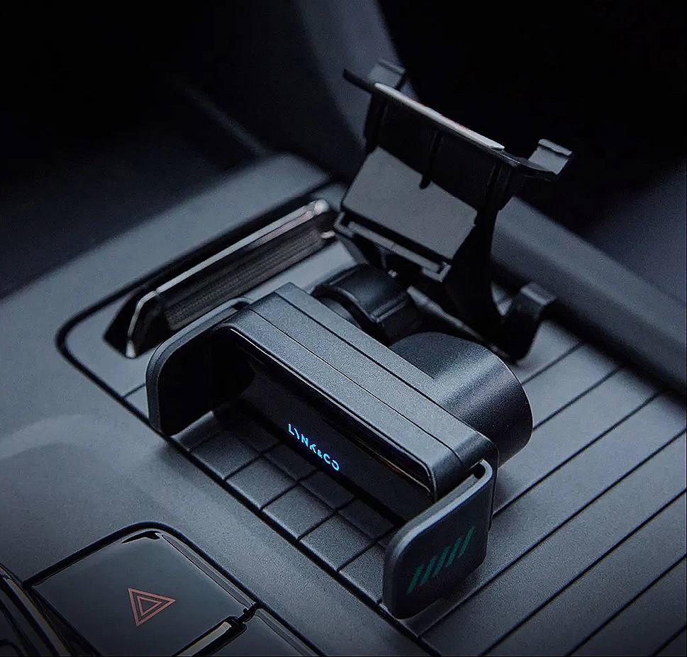 Держатель для телефона Lynk & Co 09 6 Держатель для телефона Lynk & Co 09 — изображение 6