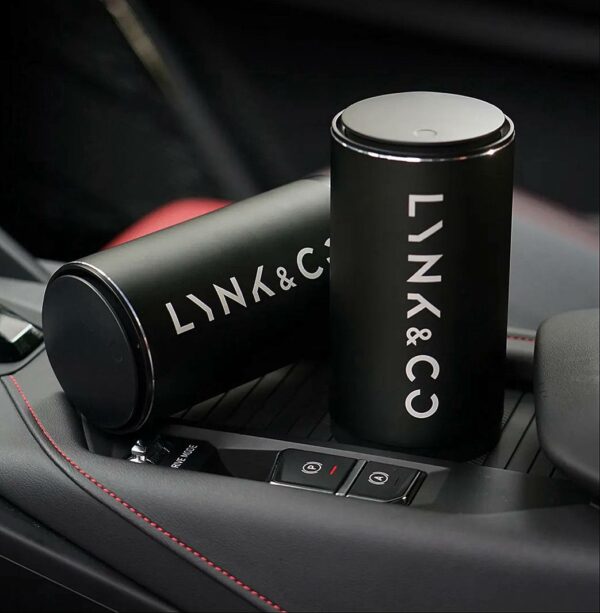 Автомобильная урна для мусора Lynk & Co — изображение 3