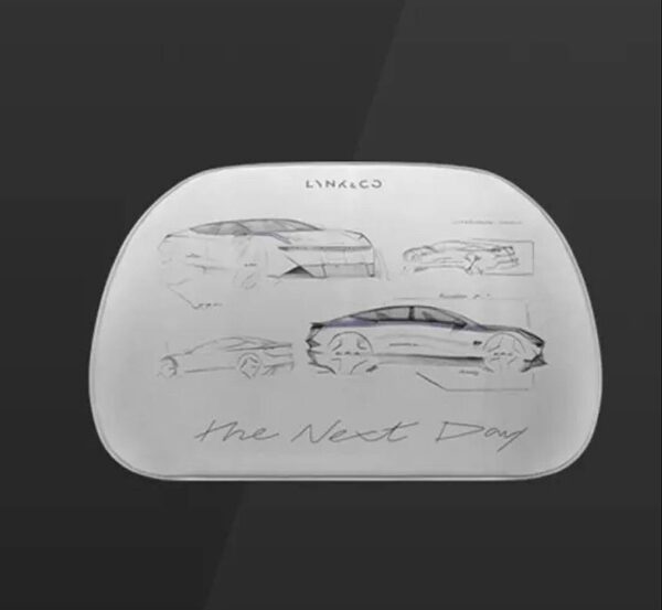 Поясничная подушка Lynk & Co
