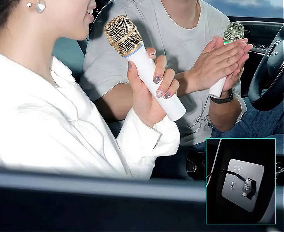 Комплект беспроводных микрофонов "Journey" от Lynk & Co 5 Комплект беспроводных микрофонов "Journey" от Lynk & Co — изображение 5