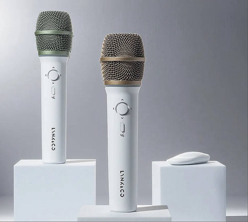 Комплект беспроводных микрофонов "Journey" от Lynk & Co 6 Комплект беспроводных микрофонов "Journey" от Lynk & Co — изображение 6