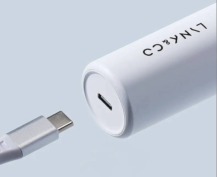 Комплект беспроводных микрофонов "Journey" от Lynk & Co 7 Комплект беспроводных микрофонов "Journey" от Lynk & Co — изображение 7