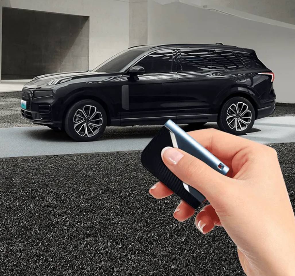 Интеллектуальный ключ-пульт Lynk & Co 09 3 Интеллектуальный ключ-пульт Lynk & Co 09 — изображение 3