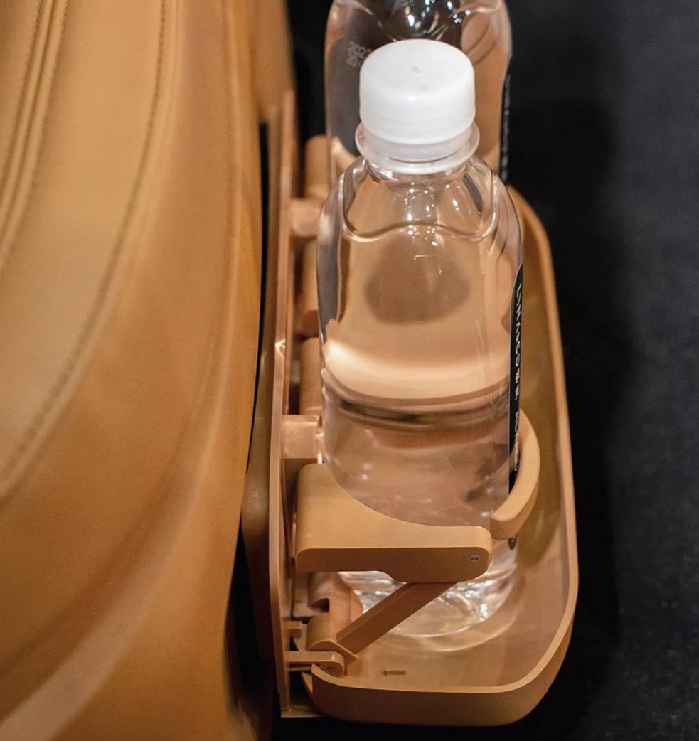 Cкладной подстаканник второго ряда для Lynk & Co 09 3 Cкладной подстаканник второго ряда для Lynk & Co 09 — изображение 3