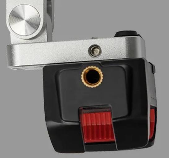 Держателем для планшета второго ряда Lynk & Co 09 7 Держателем для планшета второго ряда Lynk & Co 09 — изображение 7