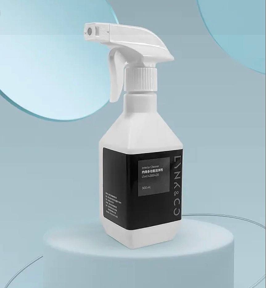 Универсальное чистящее средство для интерьера LYNK&Co 4 Универсальное чистящее средство для интерьера LYNK&Co — изображение 4