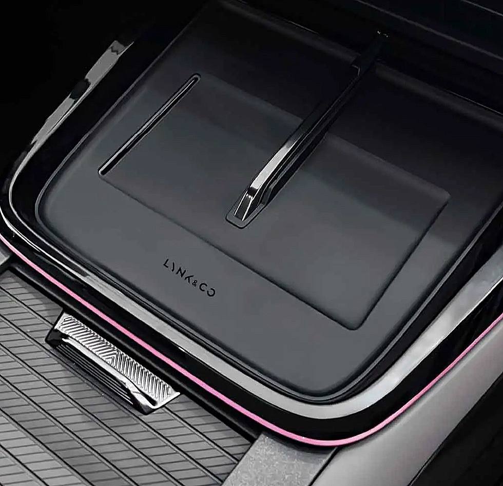 Силиконовый коврик Lynk & Co 08 3 Силиконовый коврик Lynk & Co 08 — изображение 3