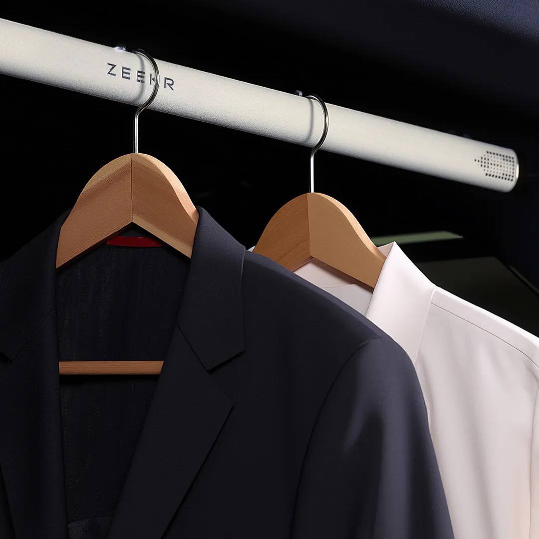Выдвижная вешалка-плечики ZEEKR 9X 5 Выдвижная вешалка-плечики ZEEKR 9X — изображение 5