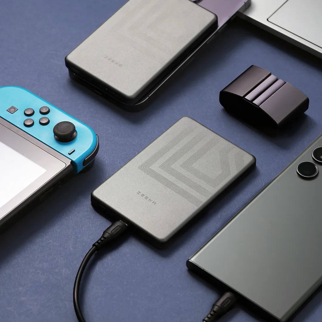 Магнитный Power Bank Zeekr 4 Магнитный Power Bank Zeekr — изображение 4